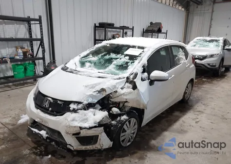 2015 Honda Fit Lx z USA, uszkodzony, nr VIN 3HGGK5G56FM747813
